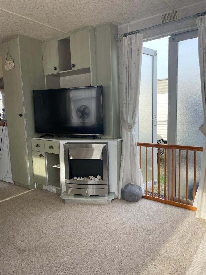 Hollie's Holidays - Static Caravan Hemsby