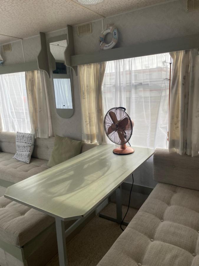Apartment Hollie's Holidays - Static Caravan